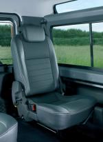 Land Rover Defender 2006 года